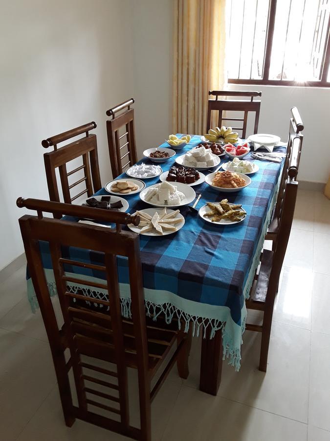 Darshani Hikka Villa Hikkaduwa Buitenkant foto